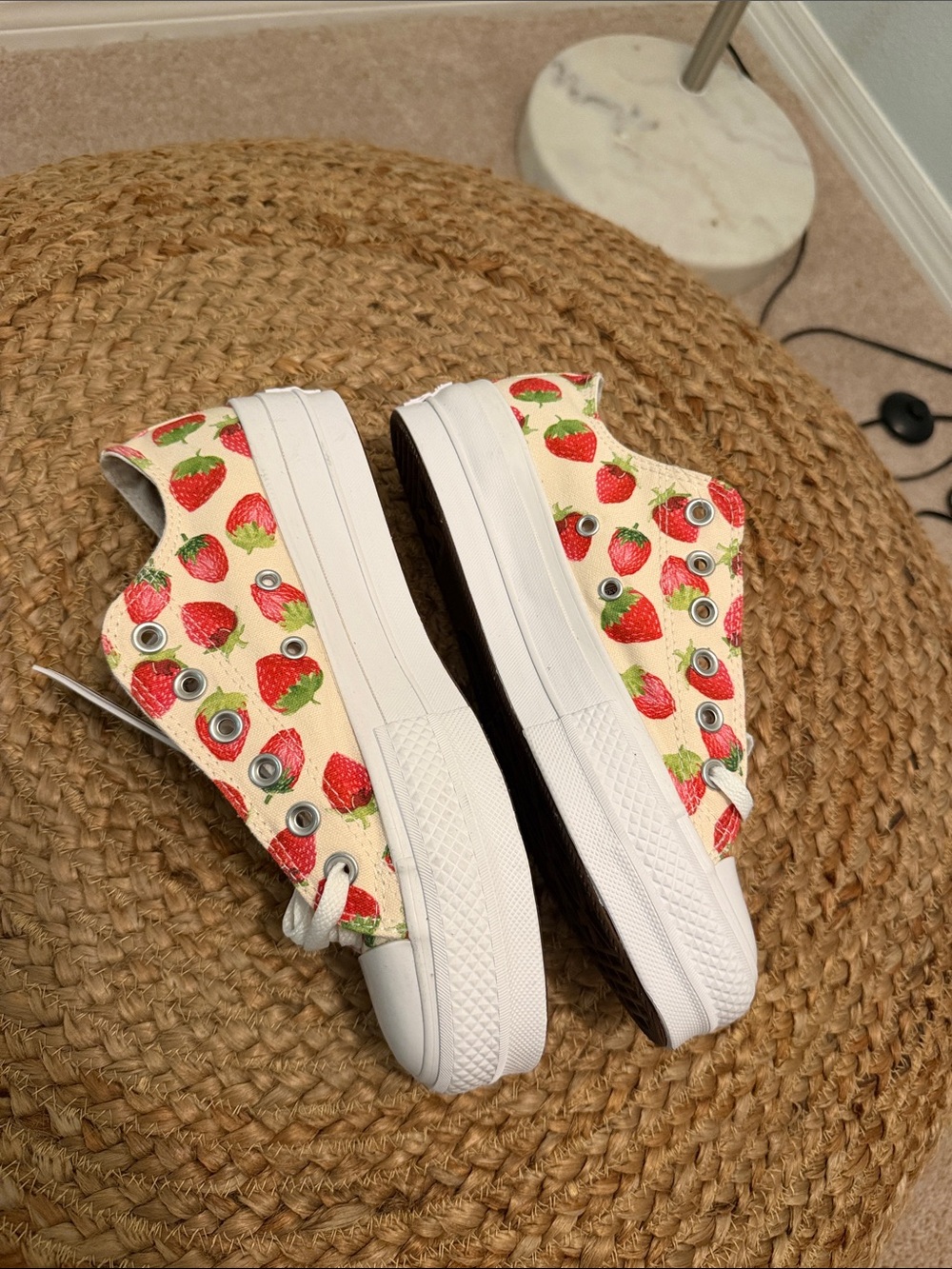 NWT custom strawberry converse - Picture 3 of 9